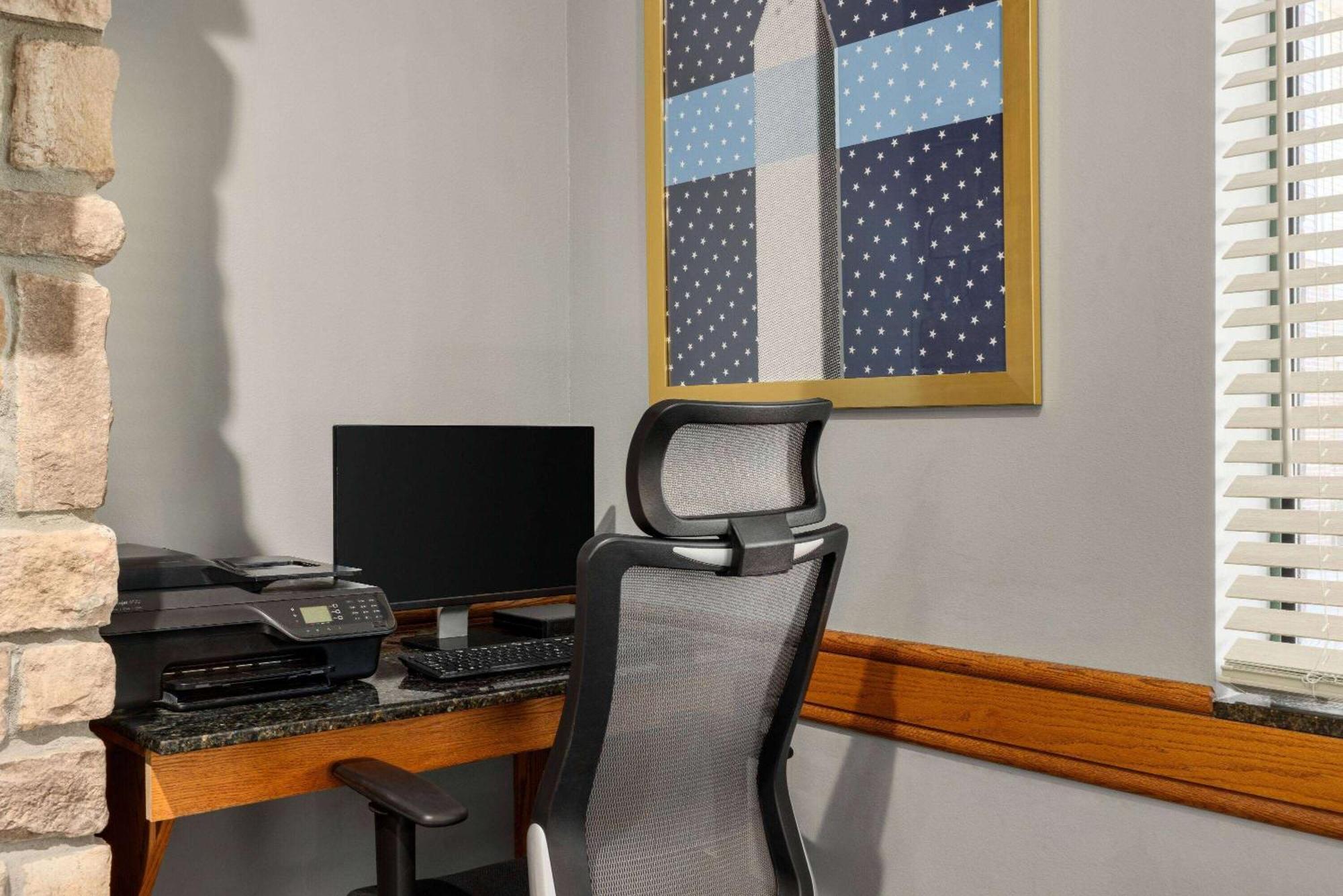 Americinn By Wyndham Lincoln South Esterno foto