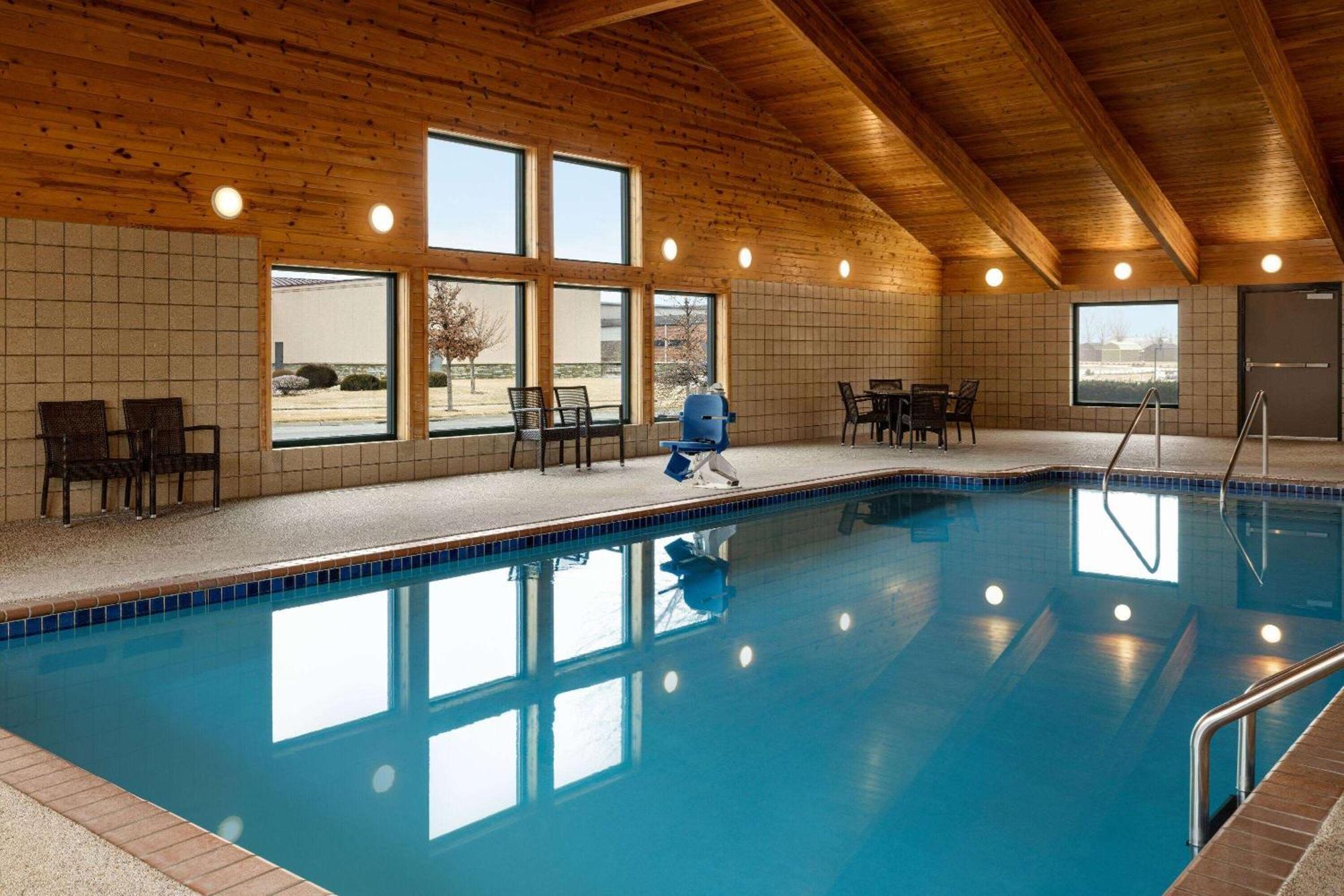 Americinn By Wyndham Lincoln South Esterno foto
